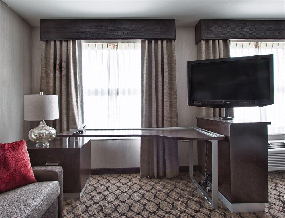 Residence Inn By Marriott Boston Logan Airport/Chelsea Exterior foto